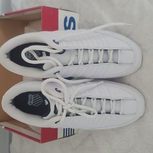 K SWISS WHITE SNEAKERS SIZW 7.5